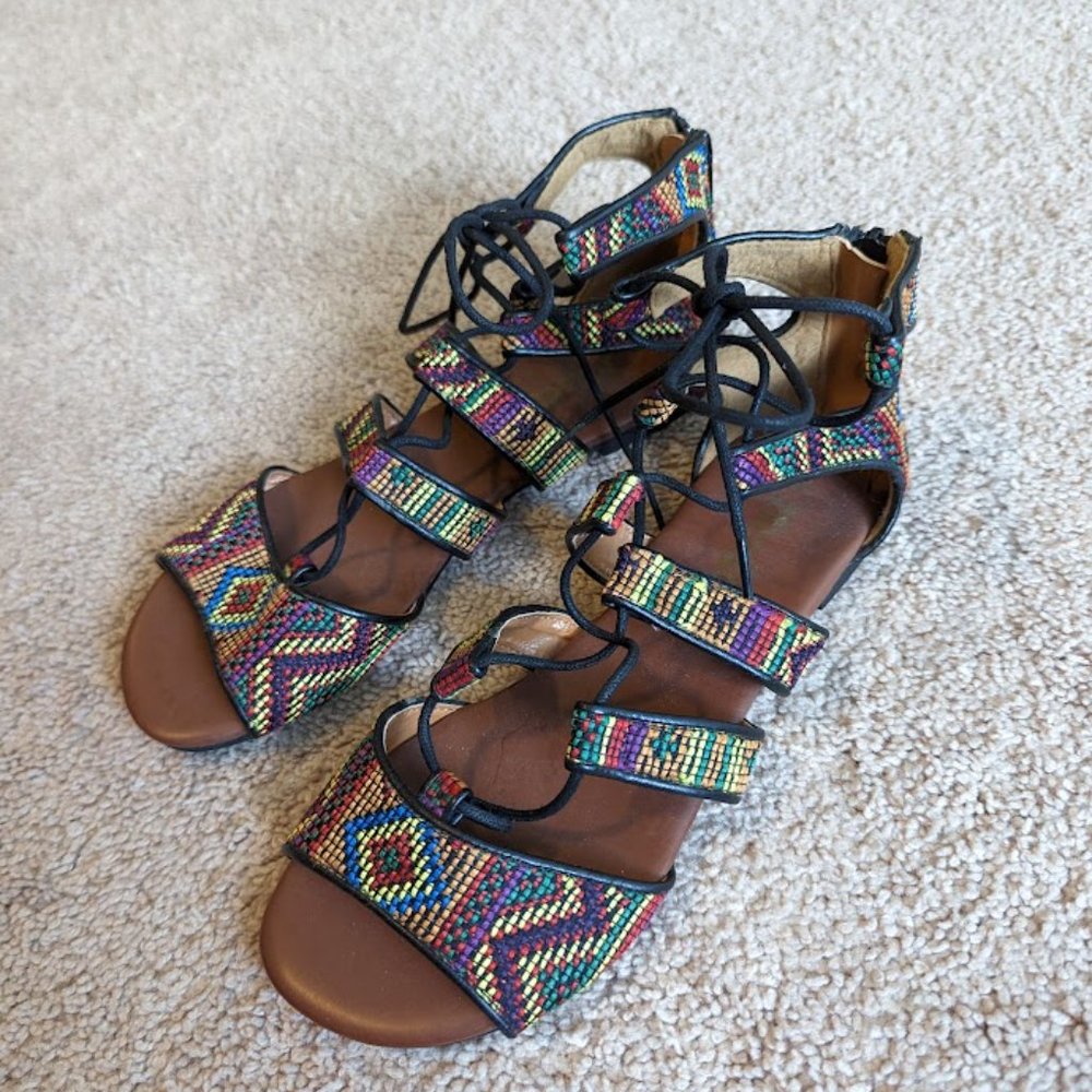 Mudd Strappy Sandal Size 8